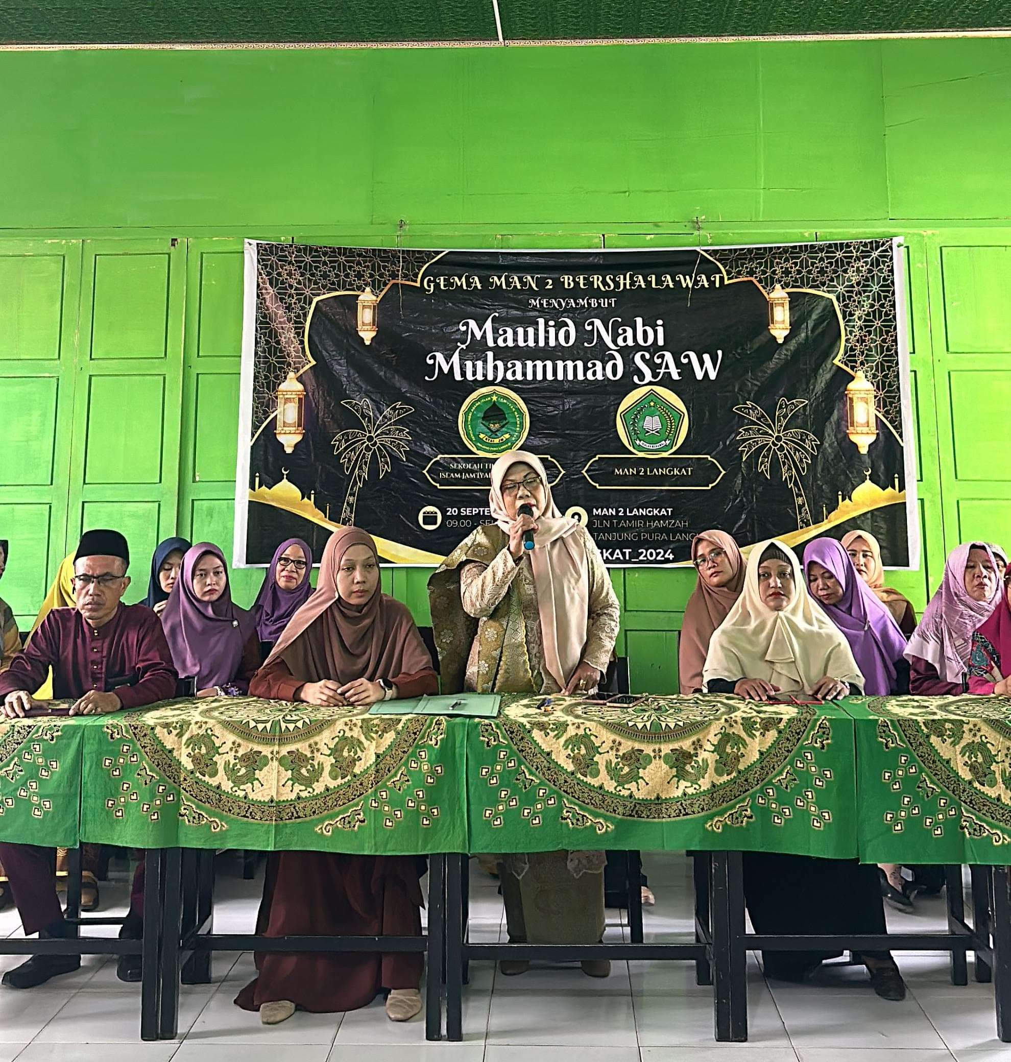 Gema MAN 2 Bershalawat Dalam Peringatan Maulid Nabi